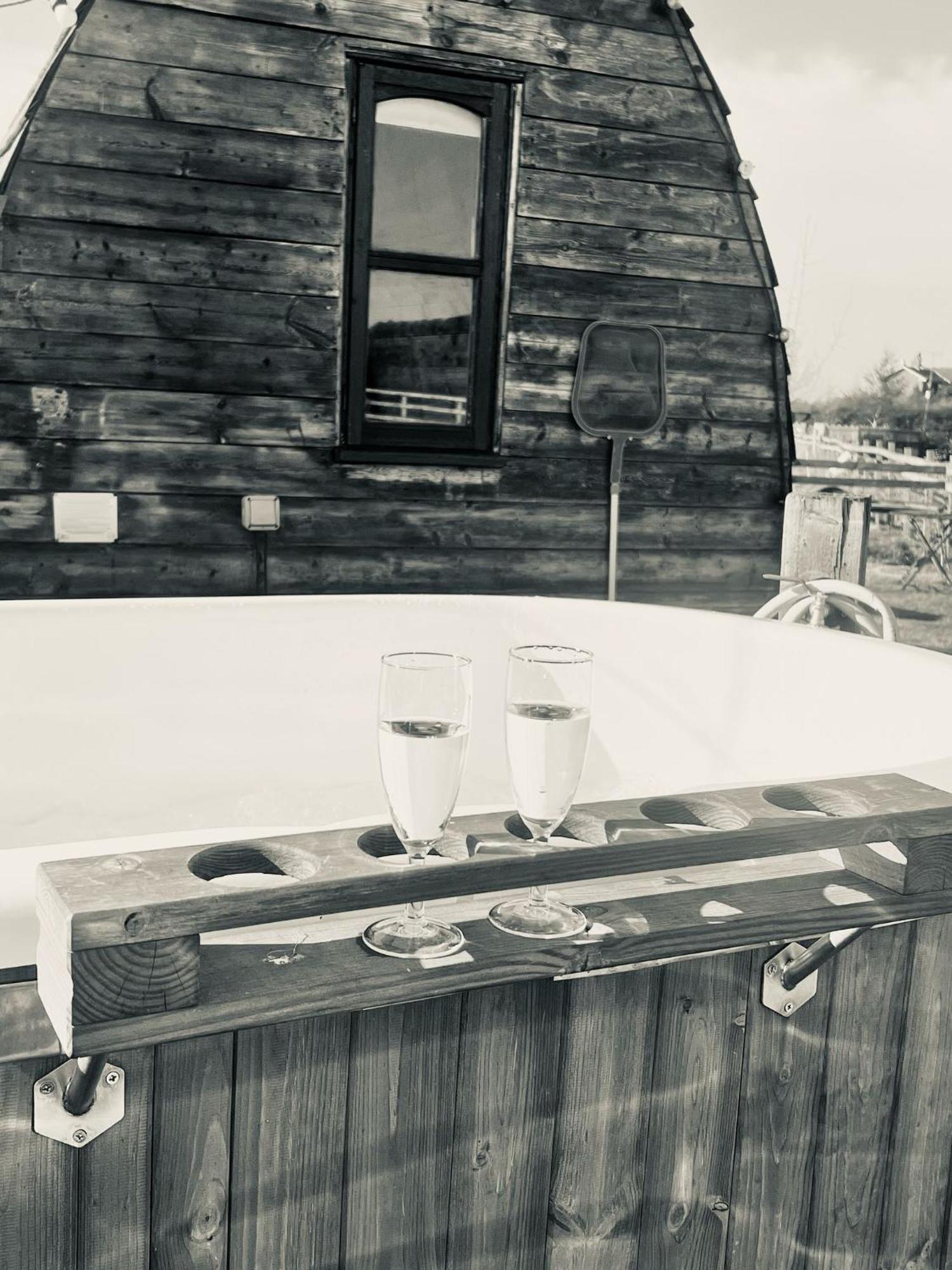 Skipbridge Farm Glamping ยอร์ค ภายนอก รูปภาพ