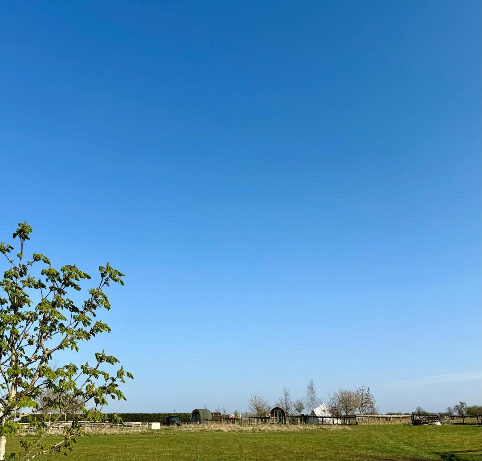Skipbridge Farm Glamping ยอร์ค ภายนอก รูปภาพ